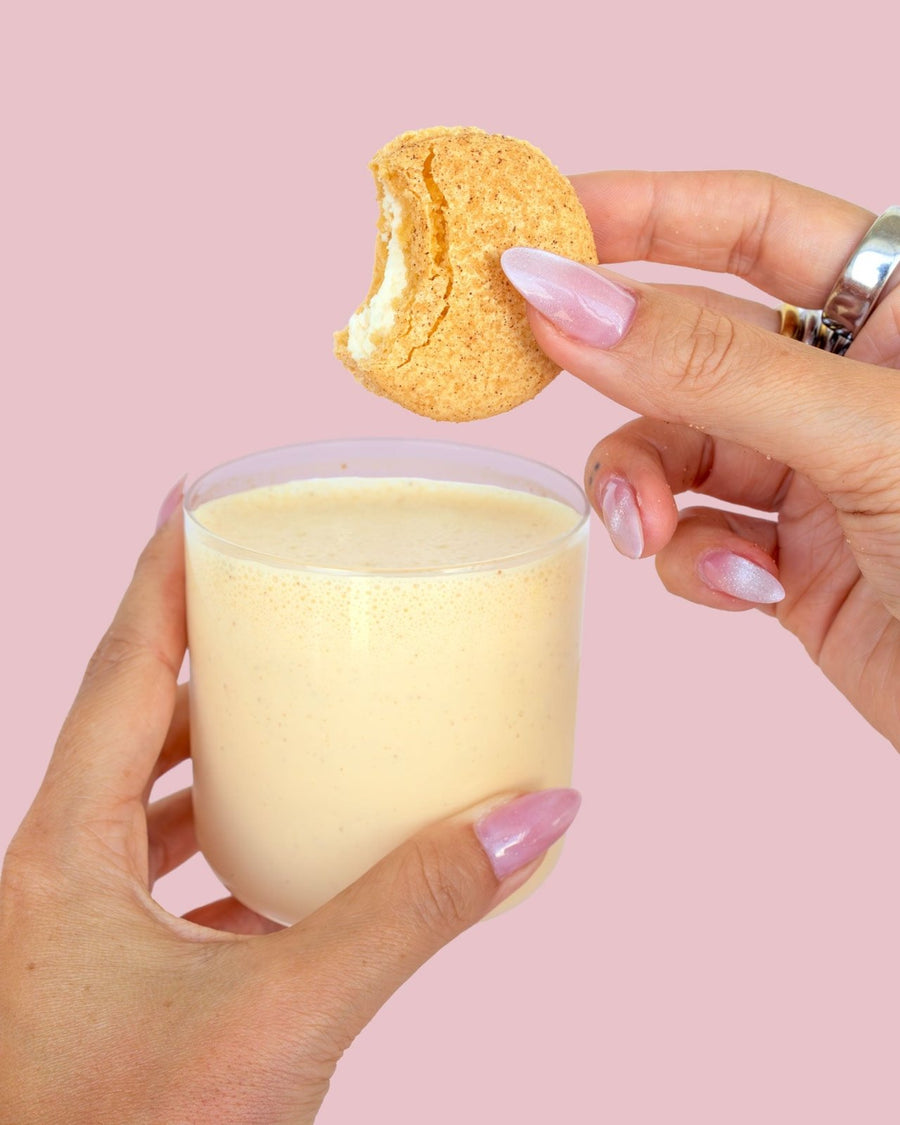 Holiday Macaron Shipper Box