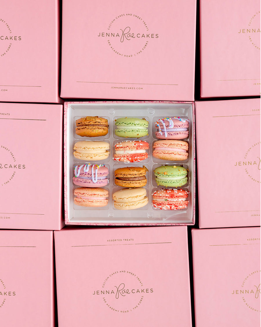 Holiday Macaron Shipper Box