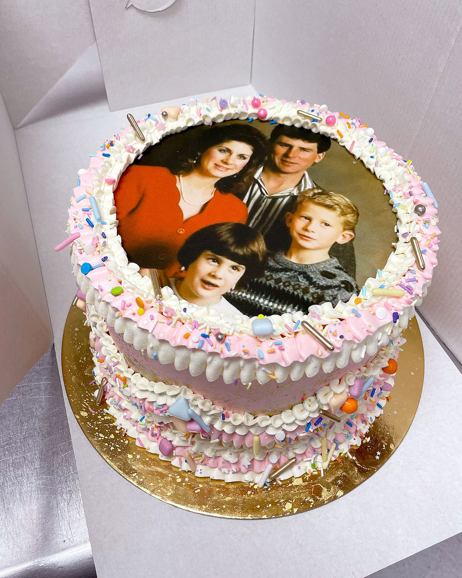 Design This Cake - Cake Colour: Soft Pink | 2 Piping Colours: Soft Pink + White | Add Metallic Splatter: Gold